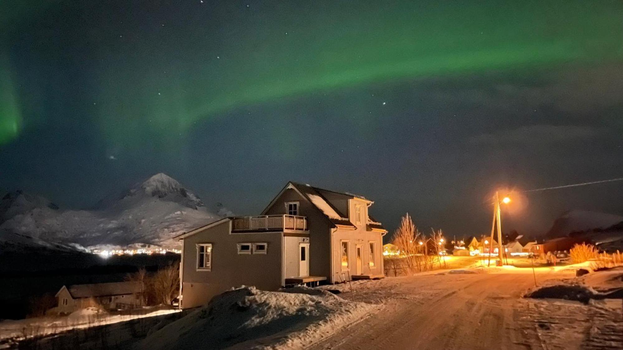 Up-scale In Picturesque Surroundings Leilighet Gravdal (Vestvagoy)