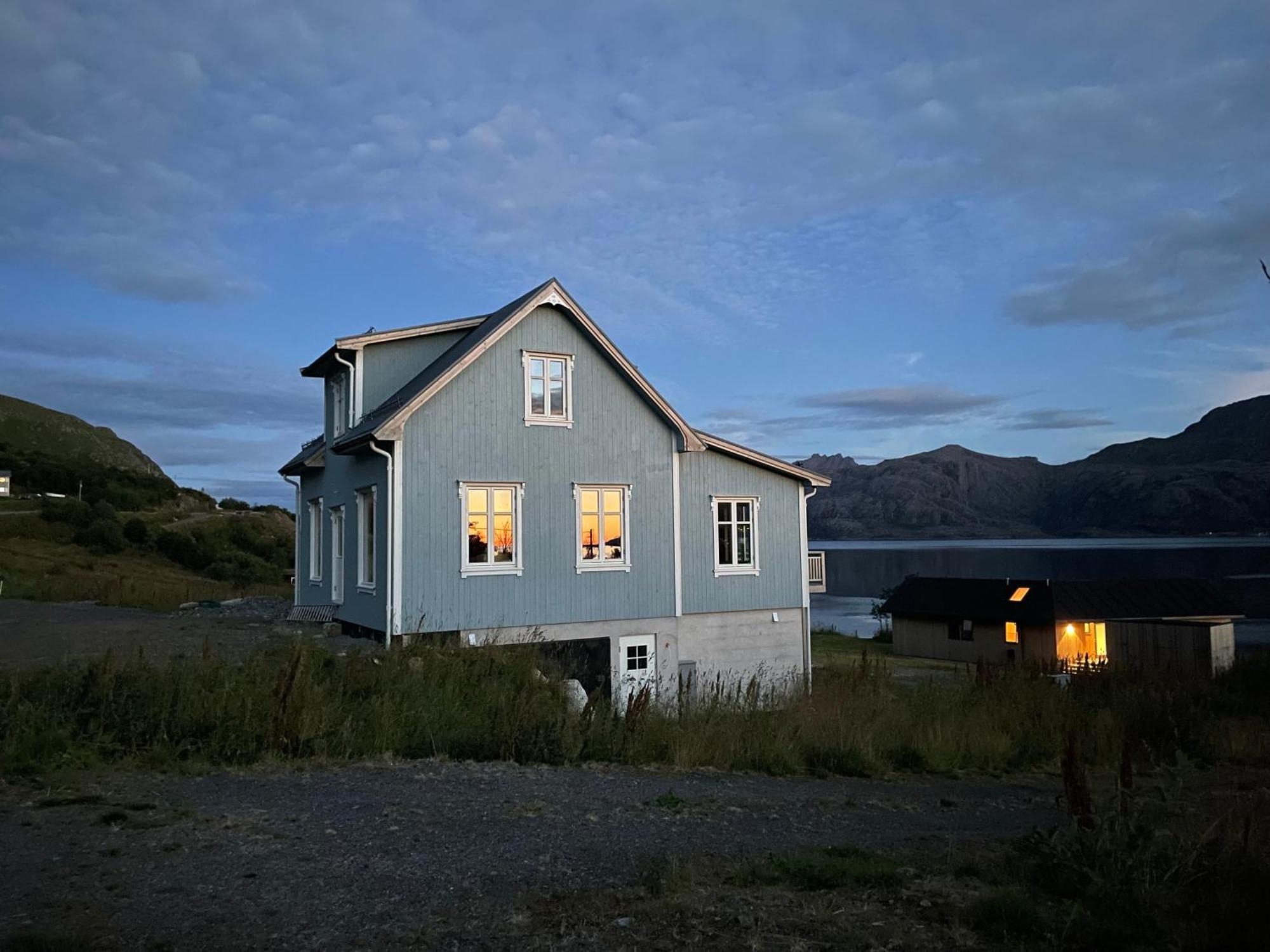 Up-scale In Picturesque Surroundings *