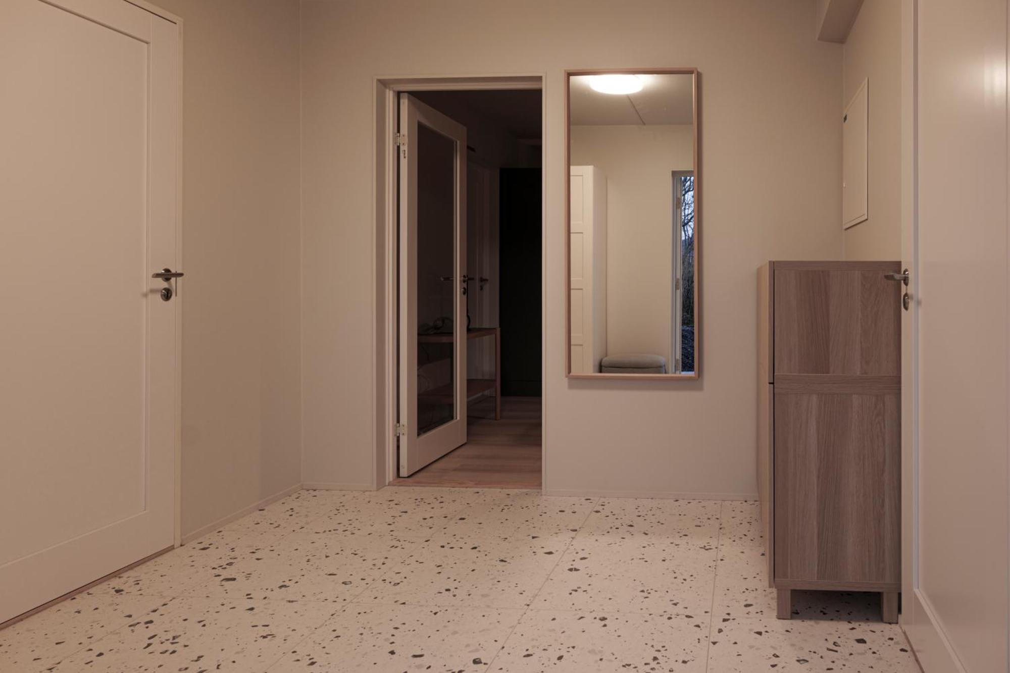 Apartment Up-scale In Picturesque Surroundings *